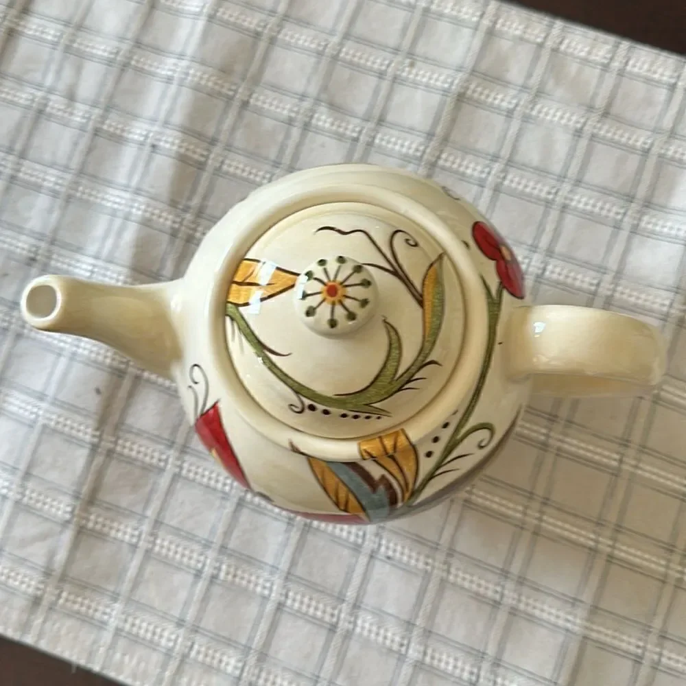 Pier 1 Carynthum Teapot & Lid Decor
